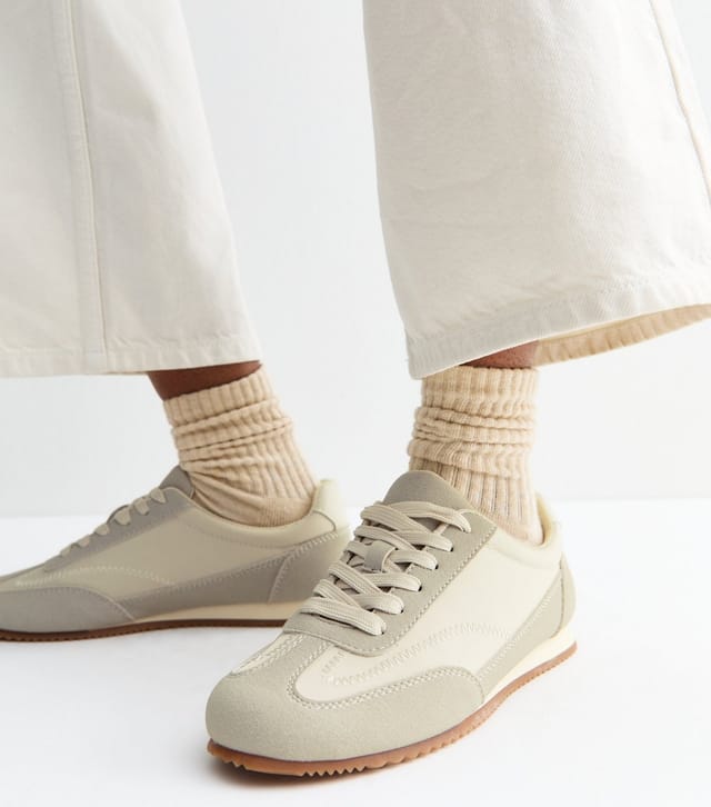 New Look Women's Off White Faux Suede Panelled Lace Up Trainers New Look - 2