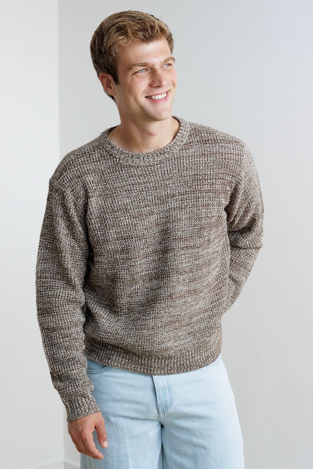 Influence Influence Men's Knit Crew Neck Long Sleeve Knit Jumper in Brown