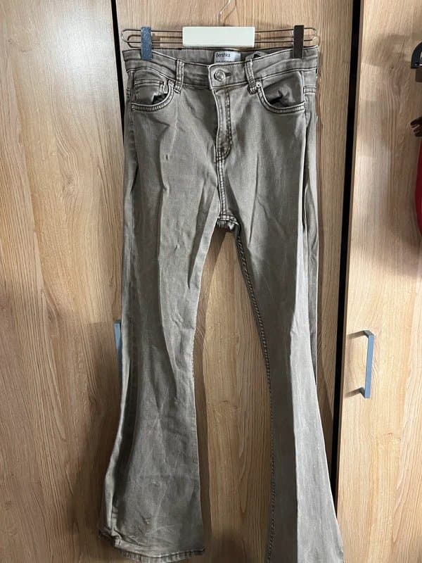 Bershka Bershka y2k brown flare jeans