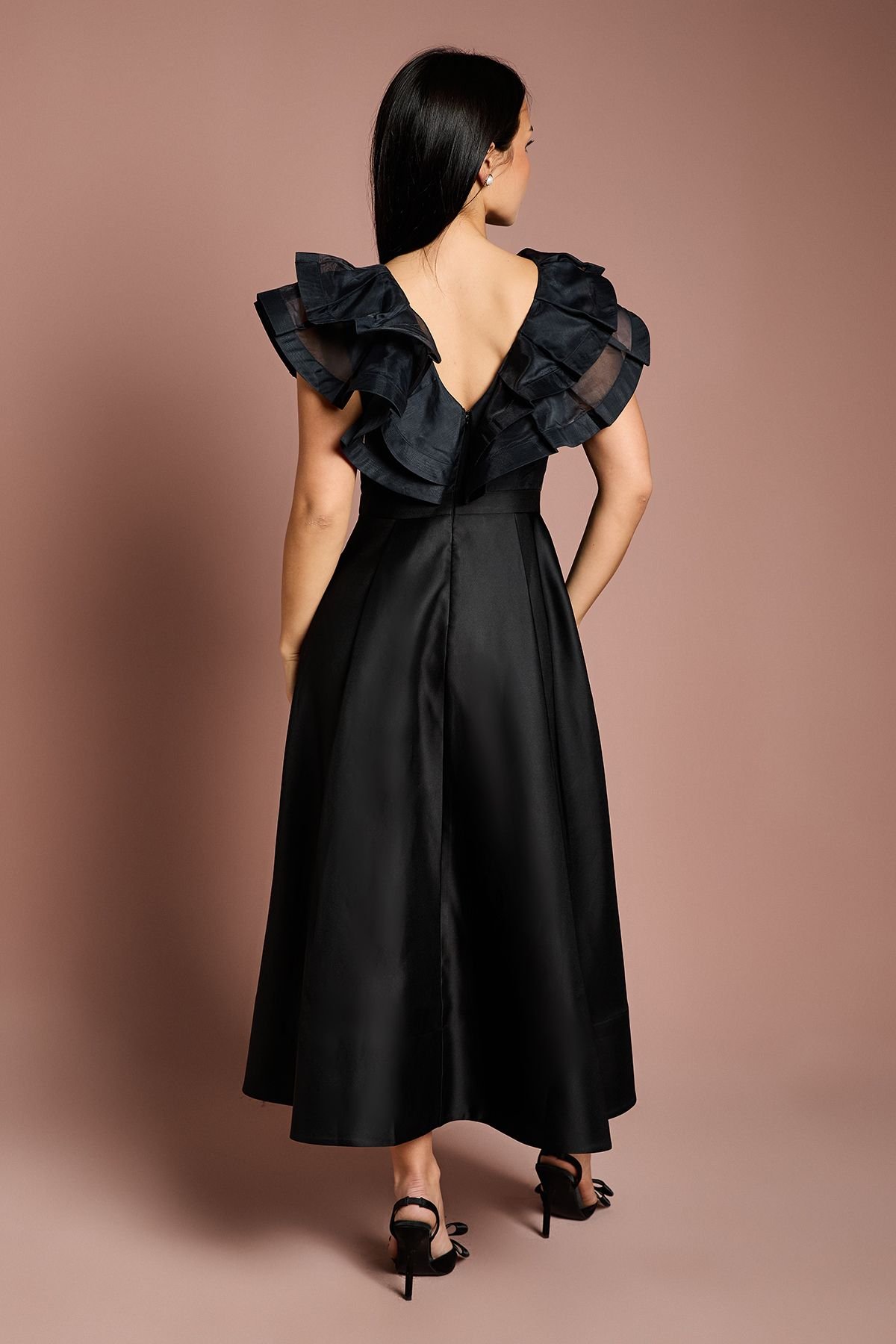 Coast Coast Women's Petite Volume Frill Shoulder Midi Dess in Black - 3