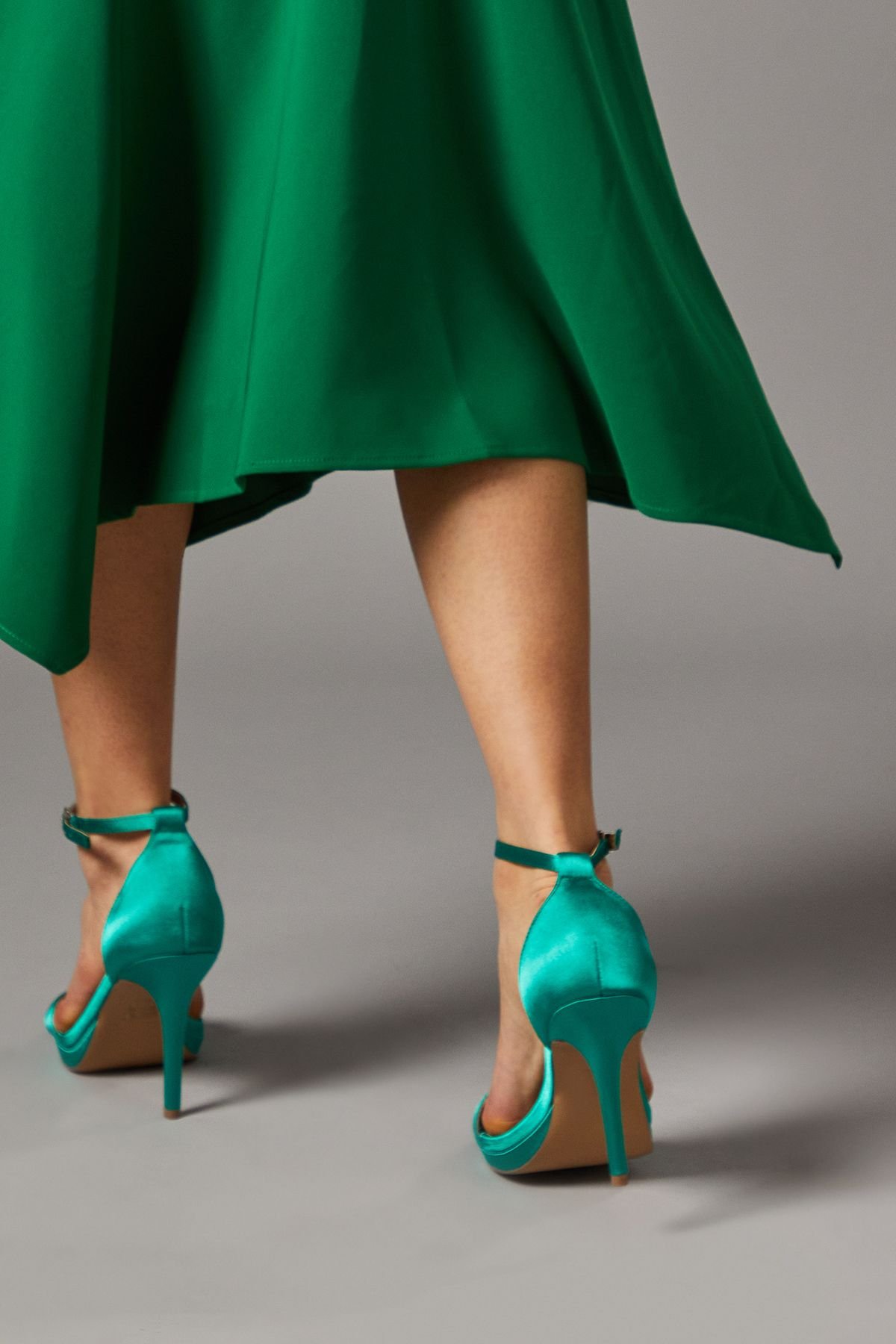 Coast Coast Women's Wide Fit Talia Satin Platform Heeled Sandals in Green - 4