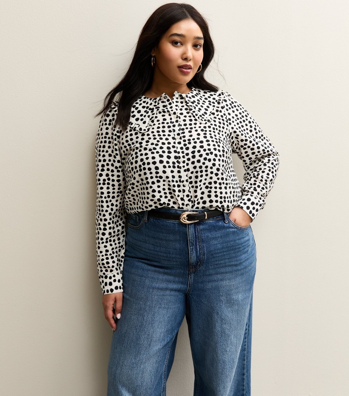 New Look Women's Plus Size White Spotty Frill Collar Shirt Curves New Look - 2