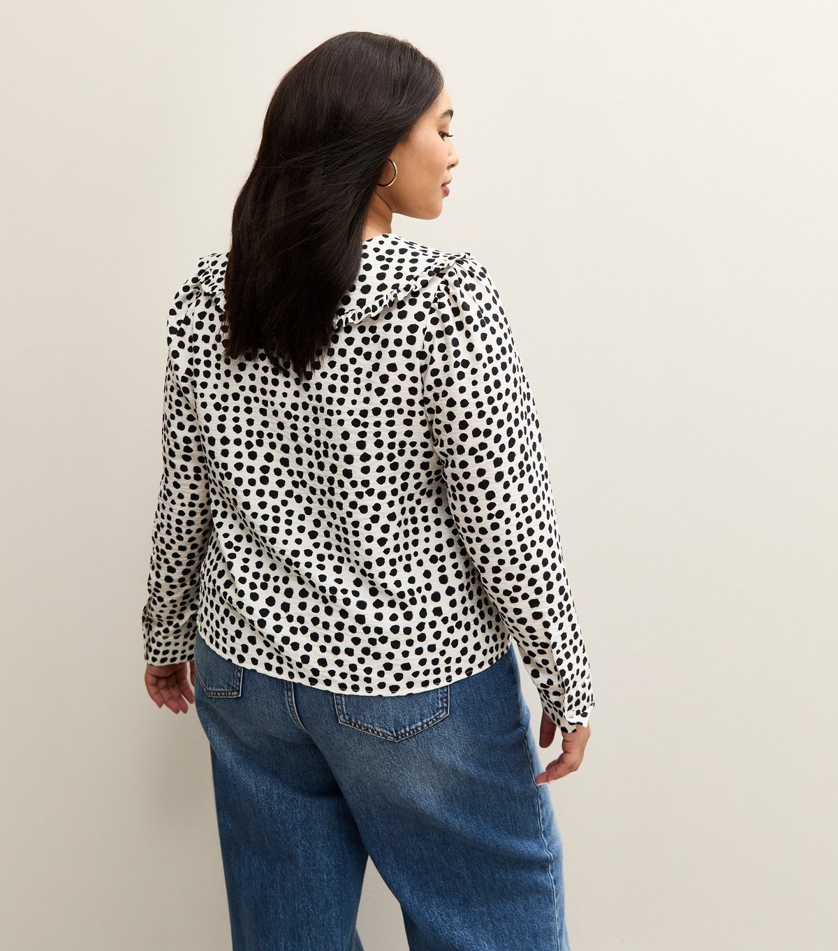 New Look Women's Plus Size White Spotty Frill Collar Shirt Curves New Look - 4