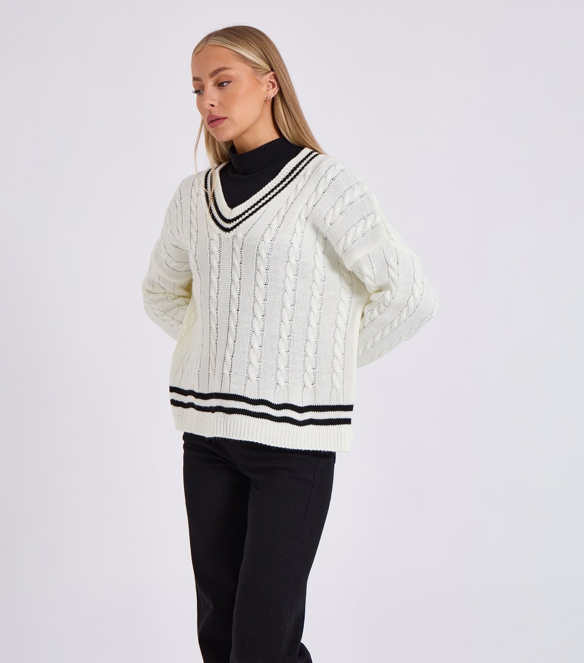 Gini London Women's White Striped Cable Knit Jumper Gini London New Look - 3