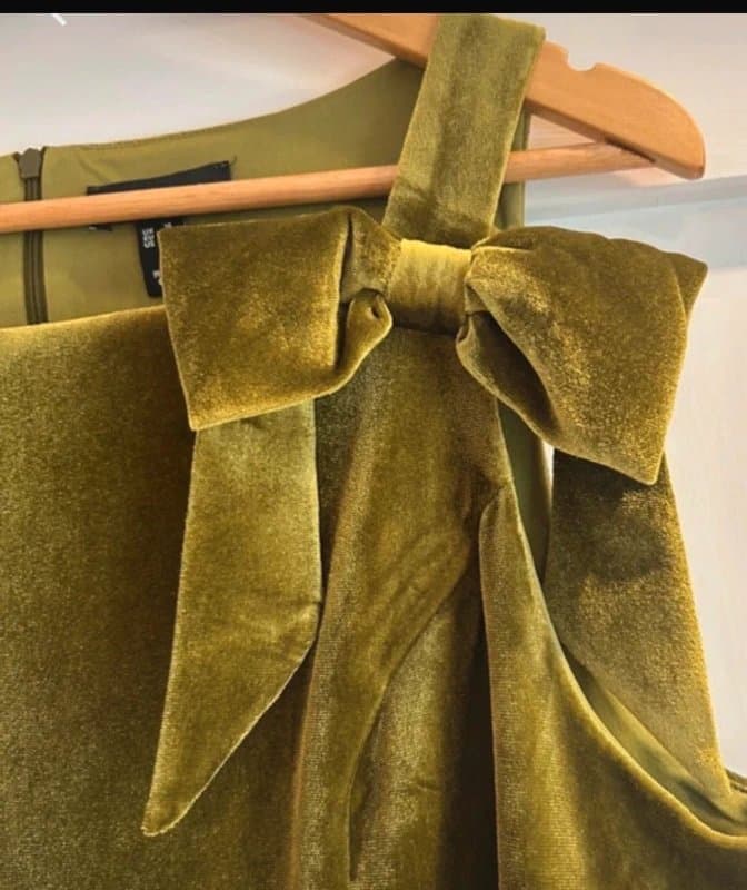 New Look New look green velvet dress bows 14 new