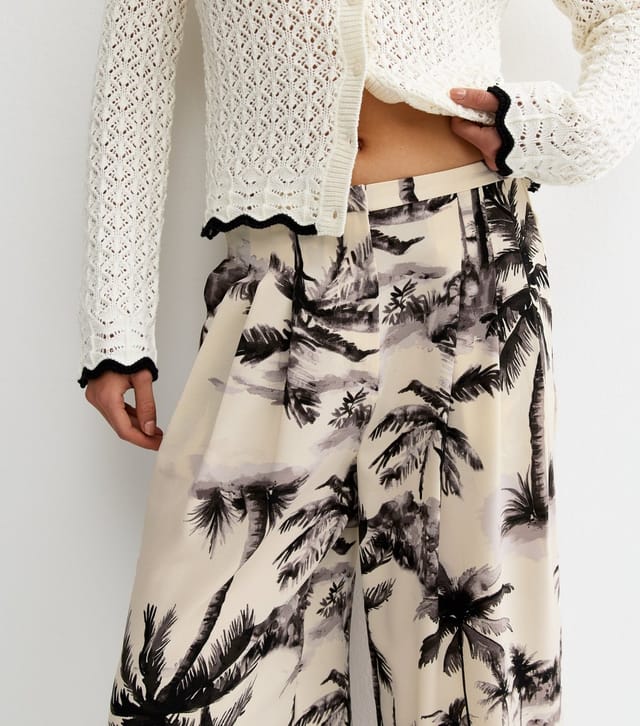 New Look Women's White Wide Leg Printed Pleat Trousers New Look - 3