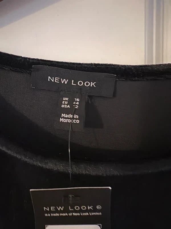 New Look Size 16 New Look Black Velvet Mjdi Dress