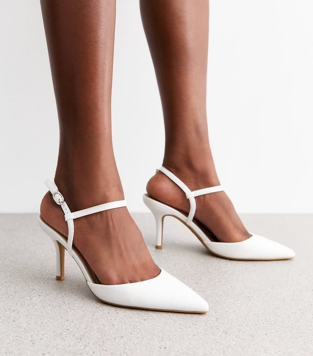 New Look Women's White Faux Leather Pointed Toe Court Shoes New Look - 2