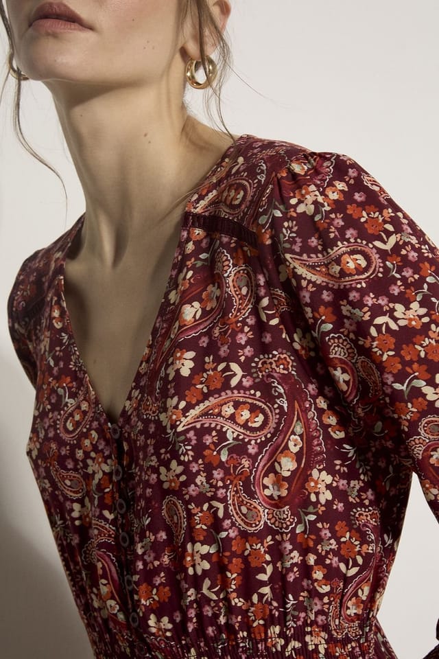 Apricot Apricot Women's Paisley Floral Maxi Dress in Burgundy - 2
