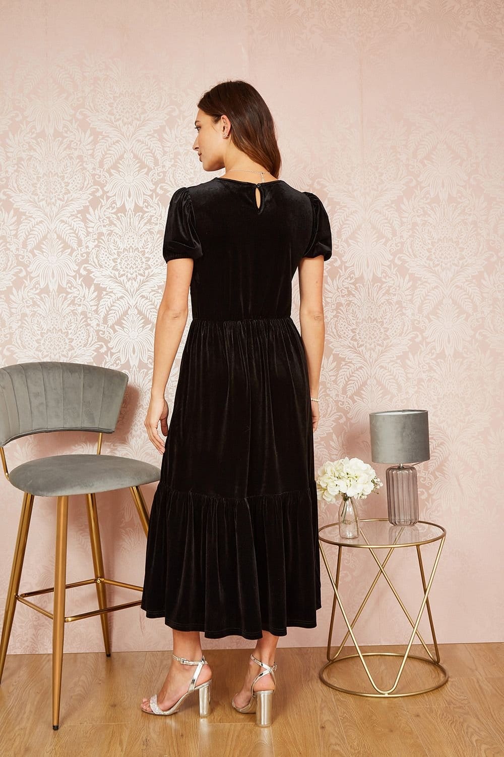 Yumi Yumi Women's Black Velvet Midi Dress - 4