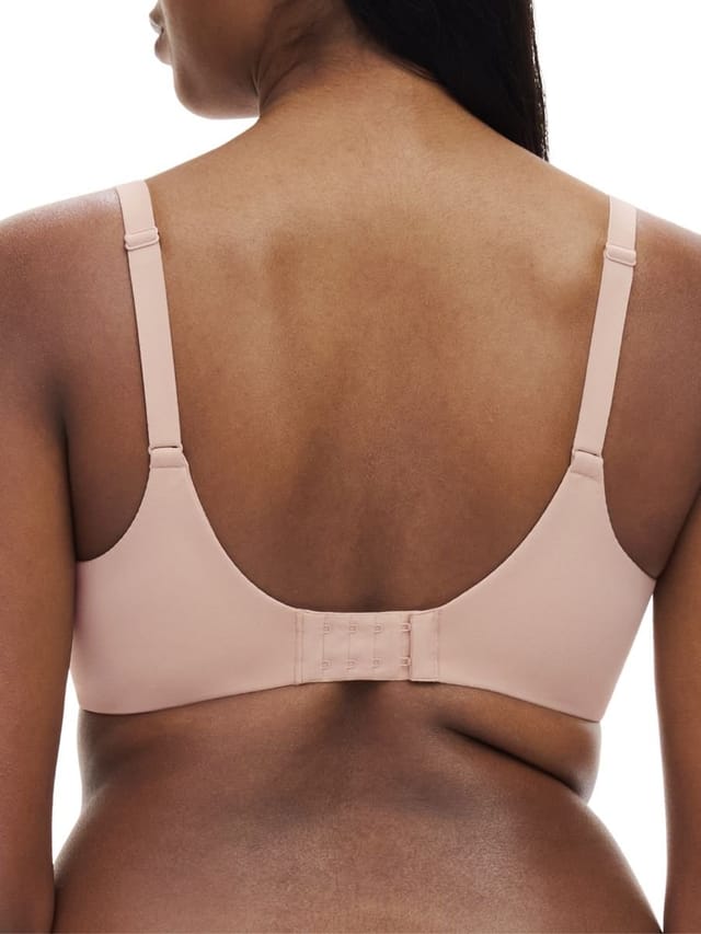 Chantelle Chantelle Women's Easy Feel Ace Covering Bra in Nude - 2