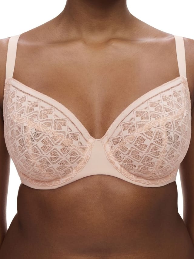 Chantelle Chantelle Women's Easy Feel Ace Covering Bra in Nude - 3