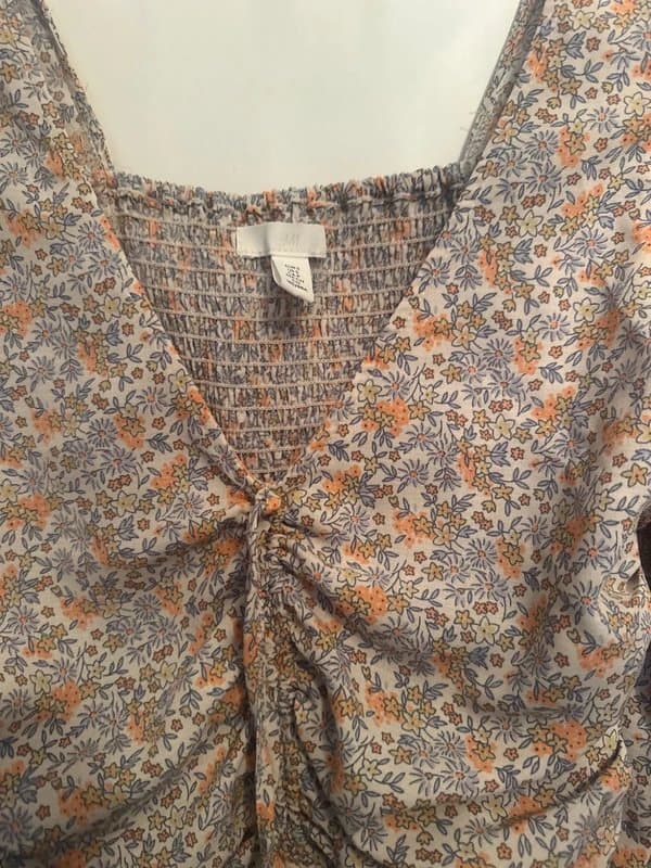 H&M H&M ruched top ditsy floral