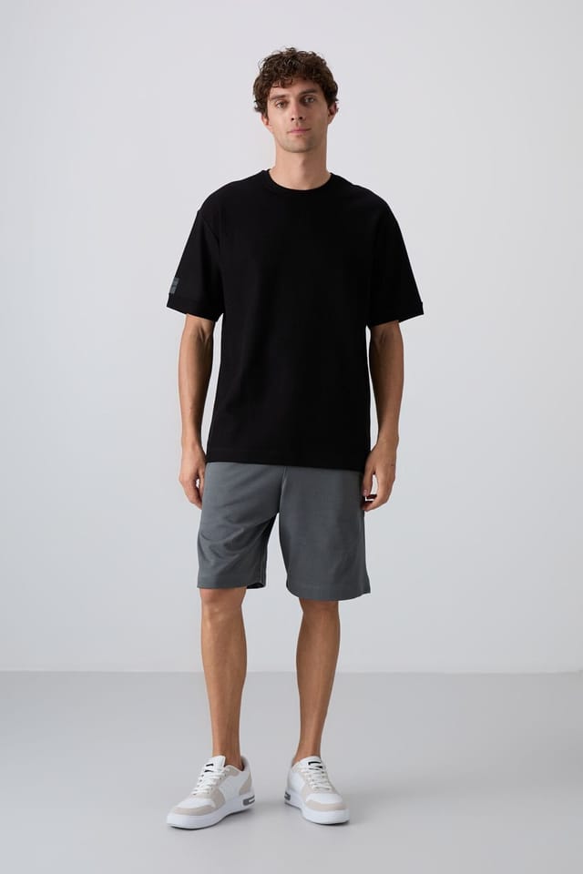 Tommy Life Tommy Life Men's Oversized Crew Neck T-Shirt With Patch in Black - 3
