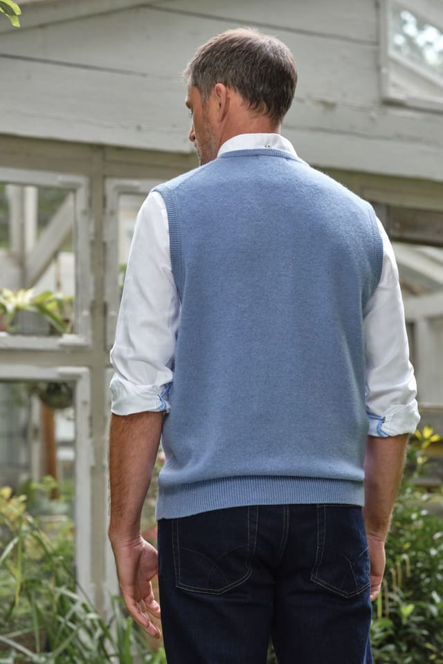 WoolOvers WoolOvers Men's 100% Wool Slipover in Light Blue - 3