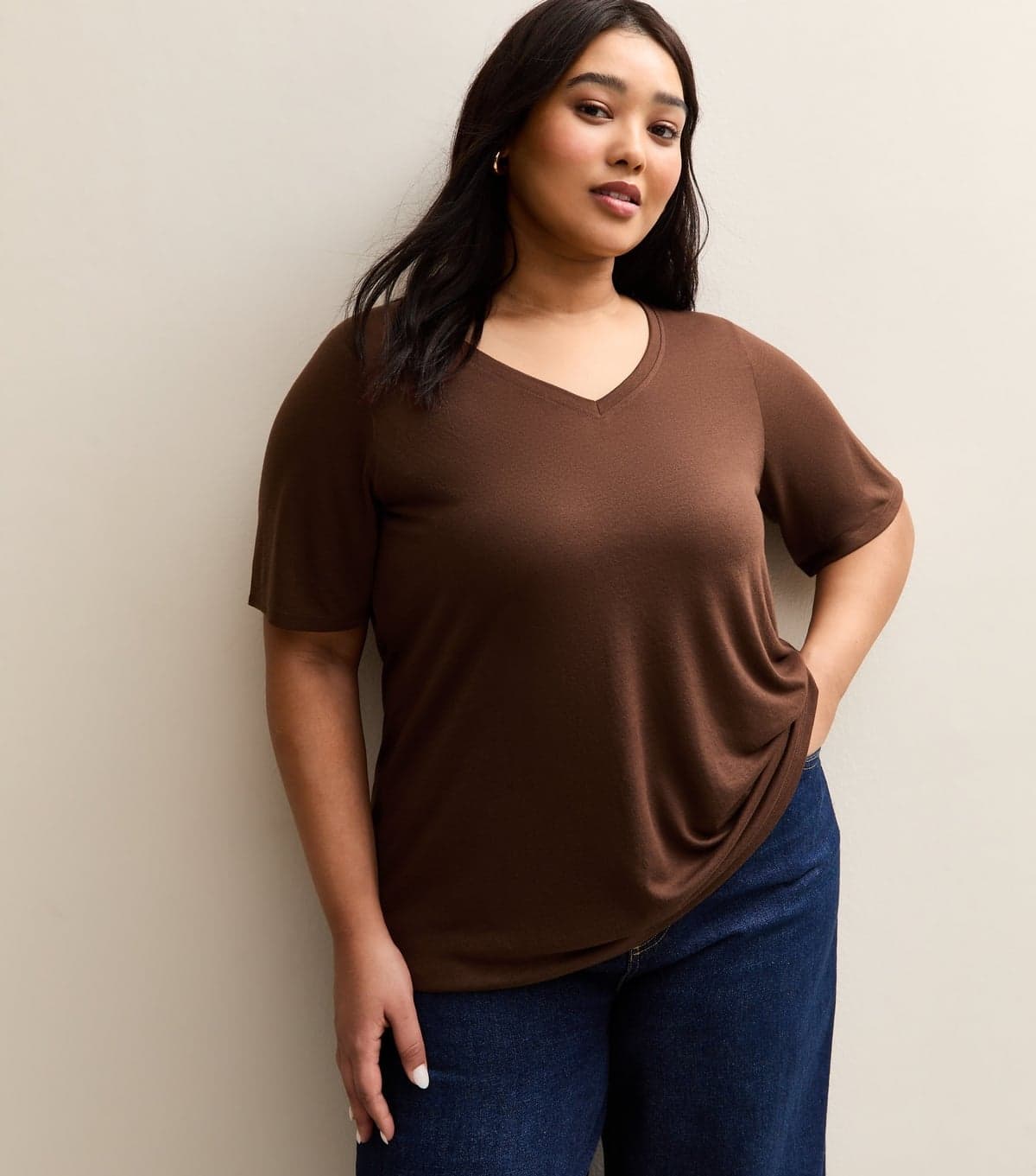 New Look Women's Plus Size Brown V-Neck T-Shirt Curves New Look