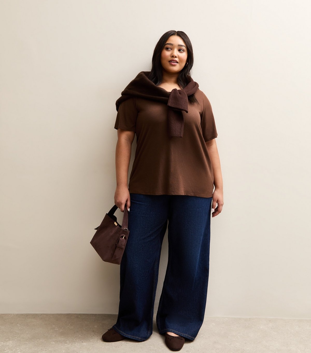New Look Women's Plus Size Brown V-Neck T-Shirt Curves New Look - 3