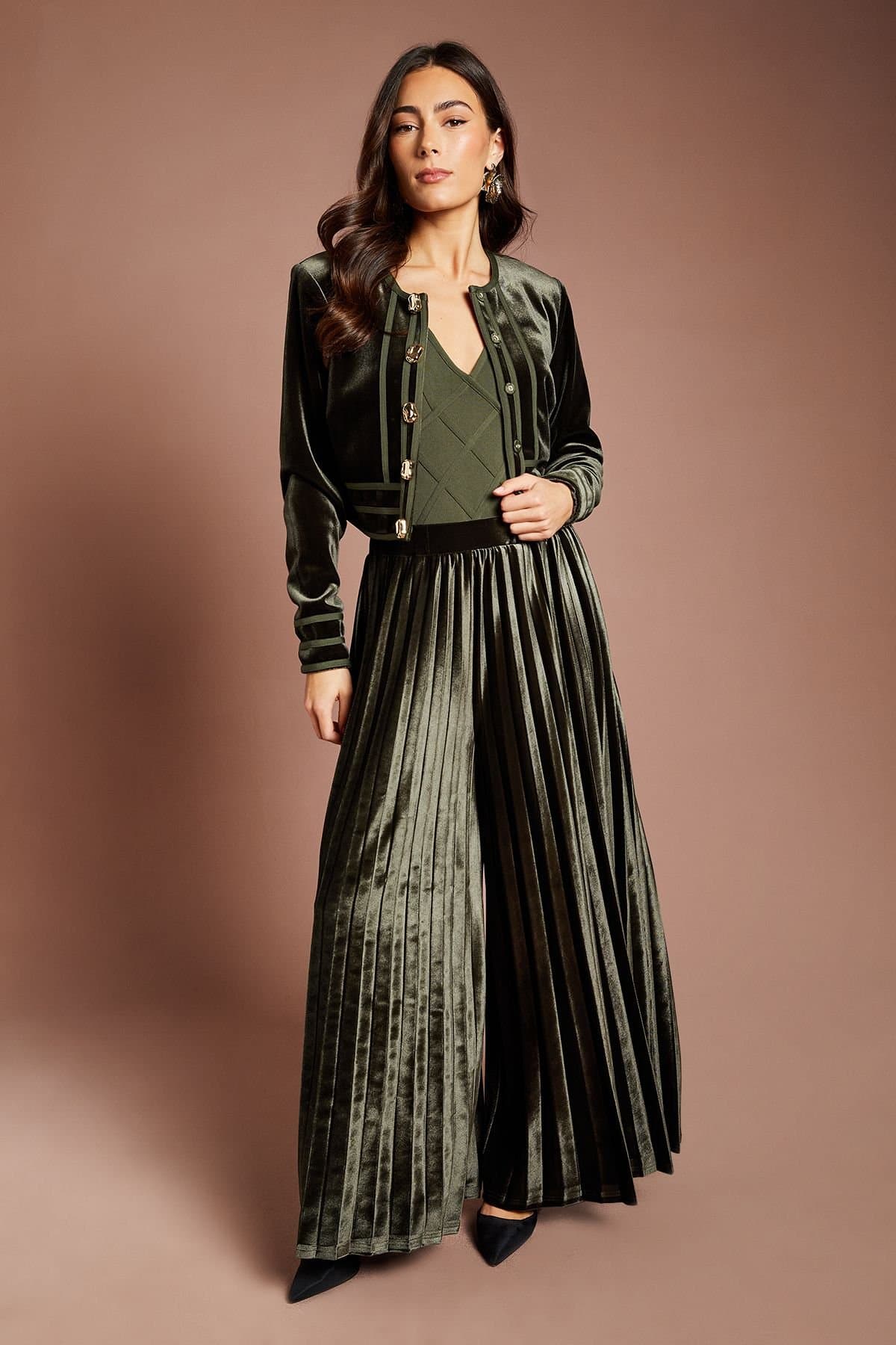 Coast Coast Women's Muse Pleated Velvet Trouser in Olive