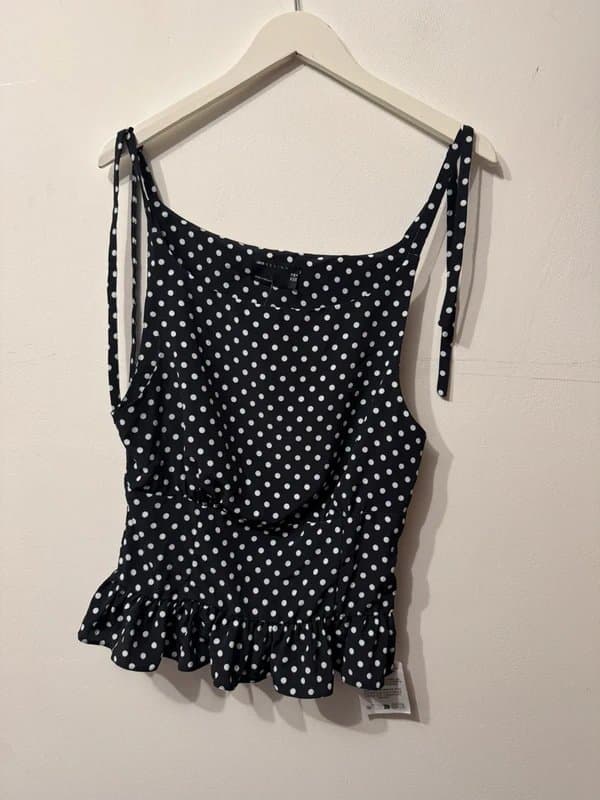 ASOS cinched waist hourglass vest top black white polka dots ribbon ties shoulder size 10