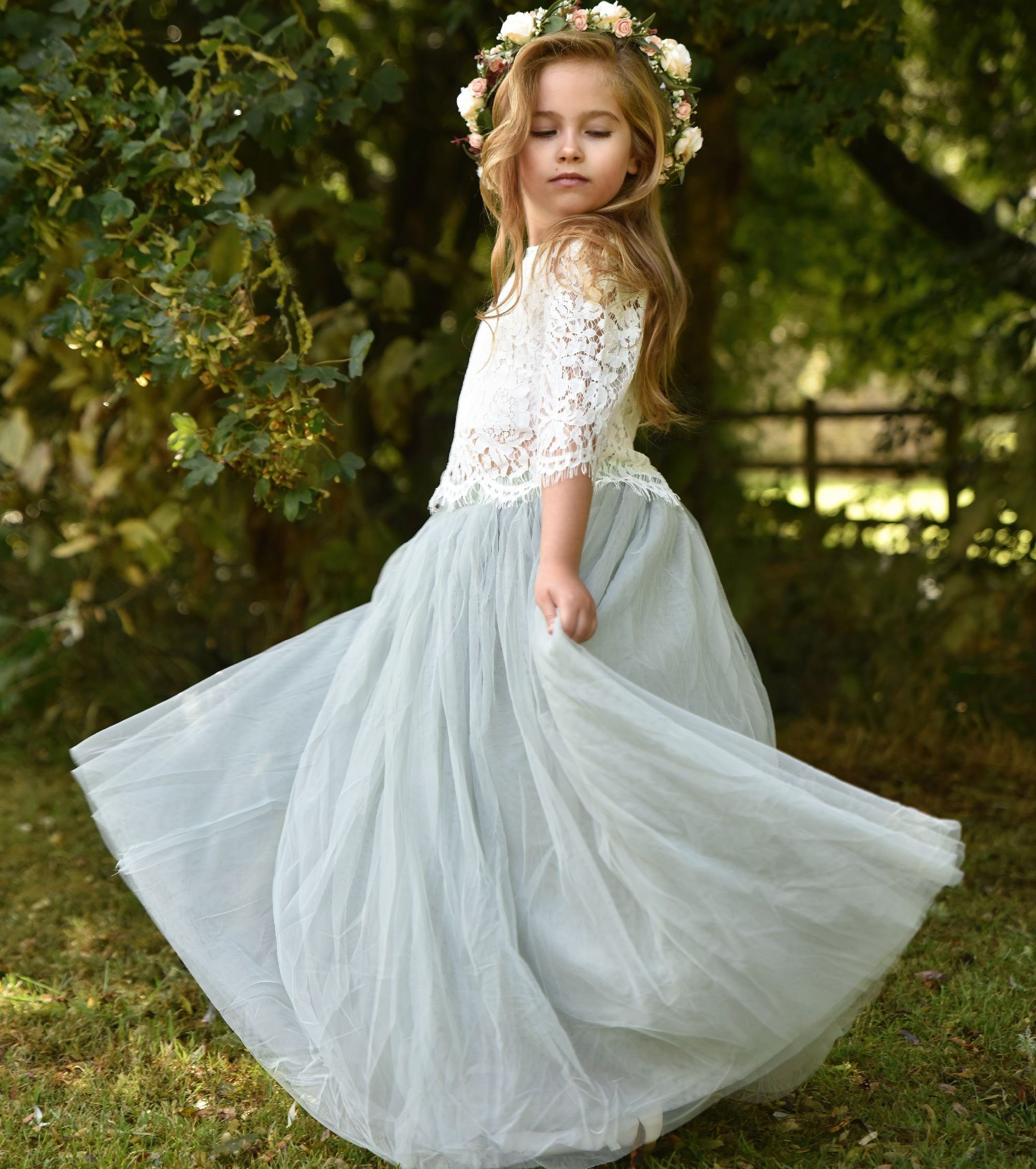 UK Flower Girl Boutique UK Flower Girl Boutique Women's Felicity Couture Flower Girl Set - Pistachio Green in Light Green - 3