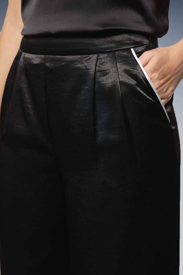 Wallis Wallis Women's Satin Wide Leg Trouser Co ord in Black - 2