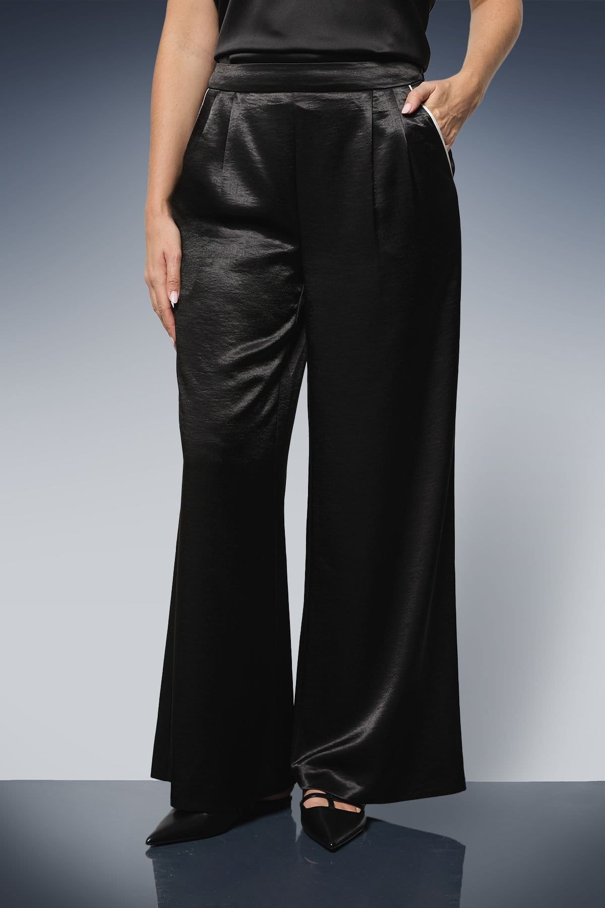 Wallis Wallis Women's Satin Wide Leg Trouser Co ord in Black - 4