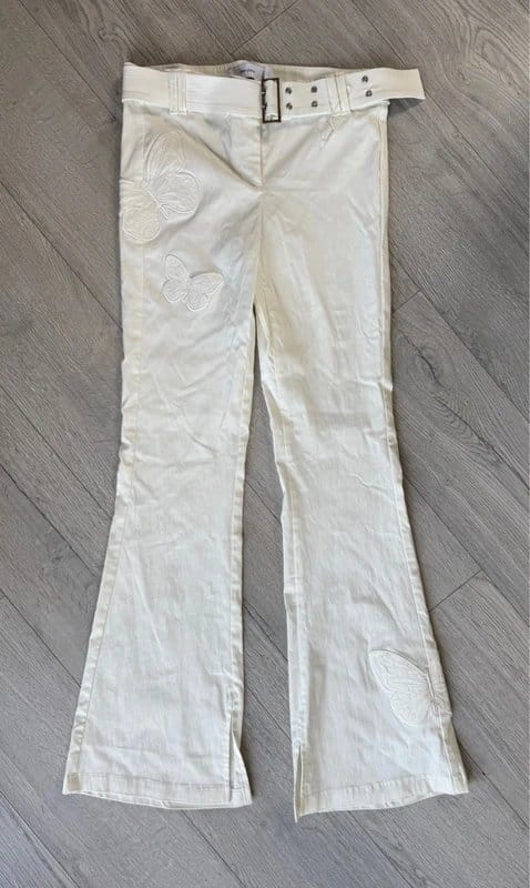 Bershka Bershka Butterfly Detail Buckle-Up Trousers in White - 1
