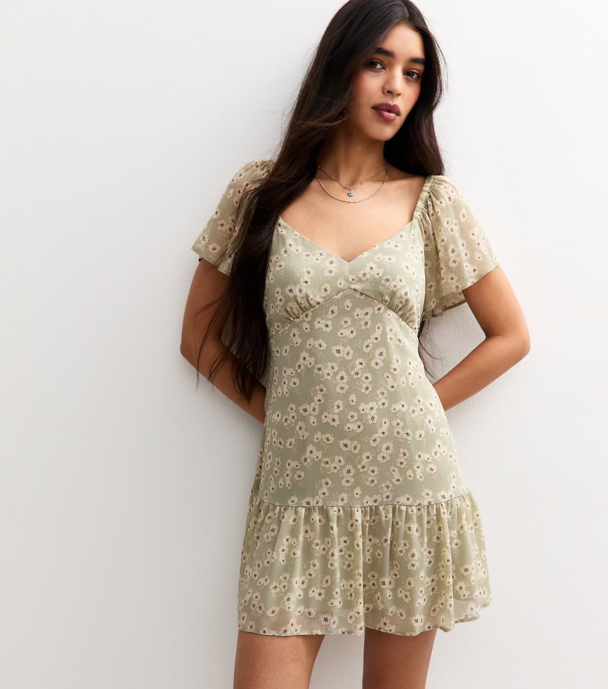 New Look Women's Green Daisy Print Tiered Hem Chiffon Mini Dress New Look