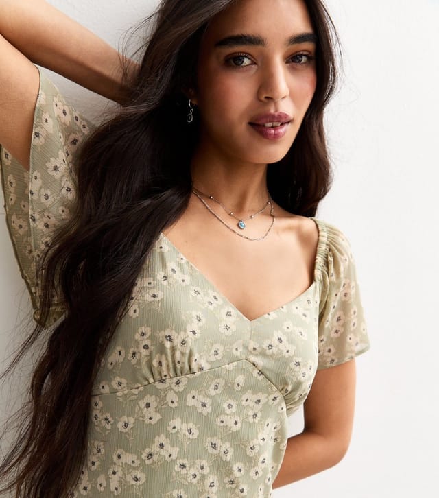 New Look Women's Green Daisy Print Tiered Hem Chiffon Mini Dress New Look - 2