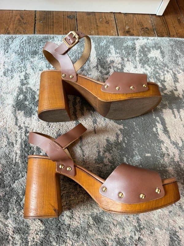Marks & Spencer Marks and Spencer 1970’s inspired wooden sole platform sandals in tan leather. Size 6