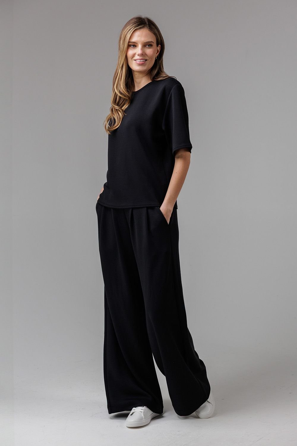 French Connection French Connection Women's Luxe Short Sleeve Crew Neck Pinched Top in Black - 3