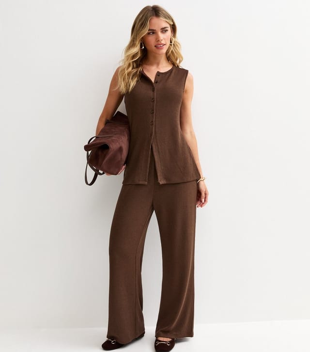 New Look Women's Petite Brown Textured Button Waistcoat New Look - 3