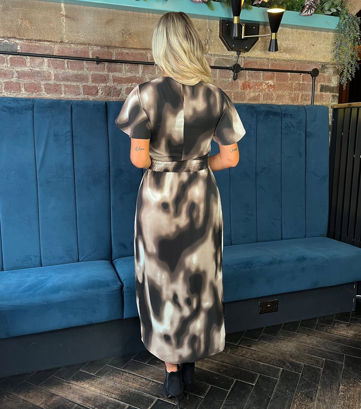 AX Paris Women's Brown Flutter Sleeve Midi Dress AX Paris New Look - 3