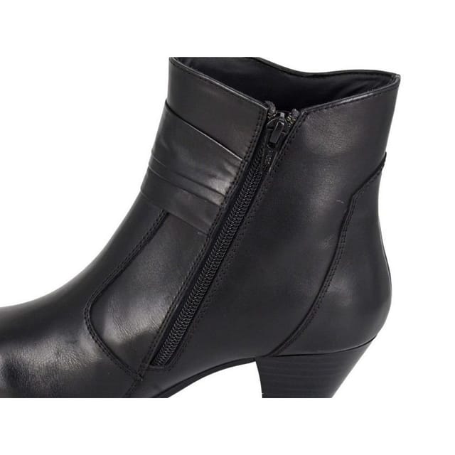 Cipriata Cipriata Women's Claretta Leather Ankle Boots in Black - 3