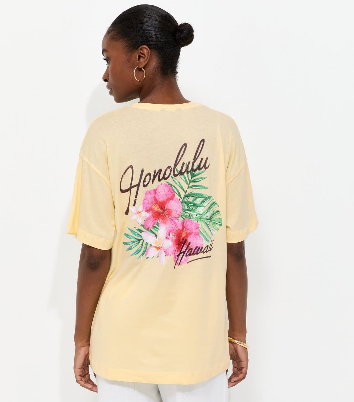 New Look Women's Light Yellow Cotton Honolulu Print Oversized T-Shirt New Look