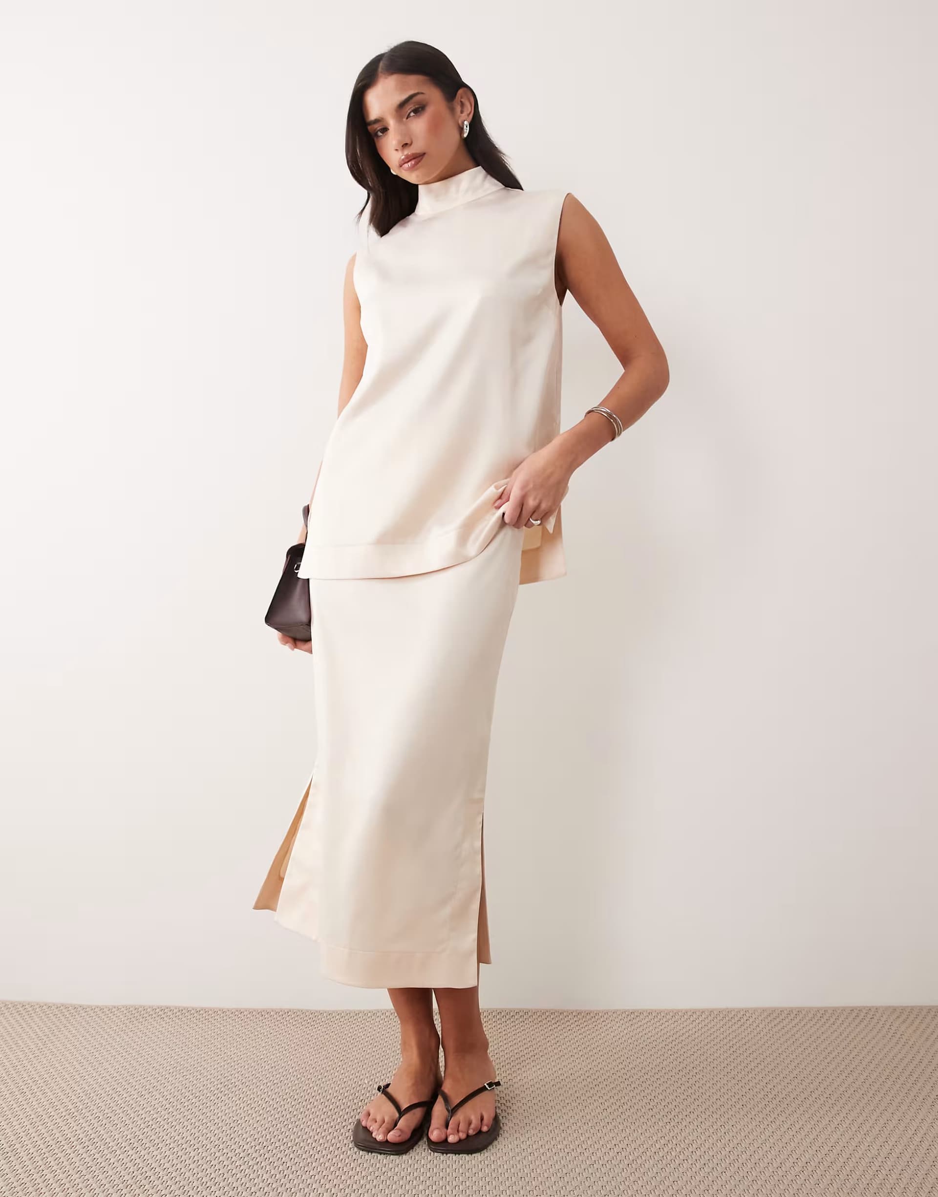 ASOS ASOS DESIGN co-ord pencil midi skirt in satin