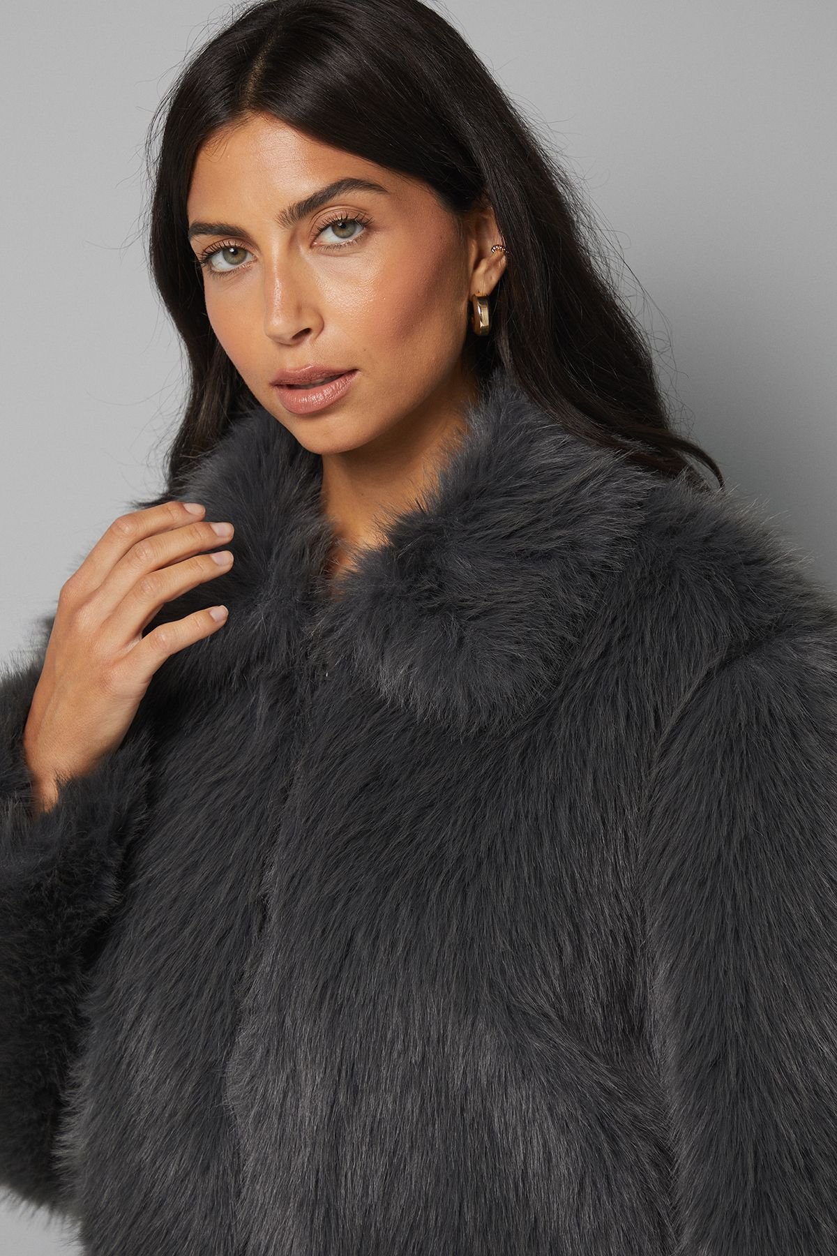 Wallis Wallis Women's Zip Through Short Fur Coat in Grey - 4