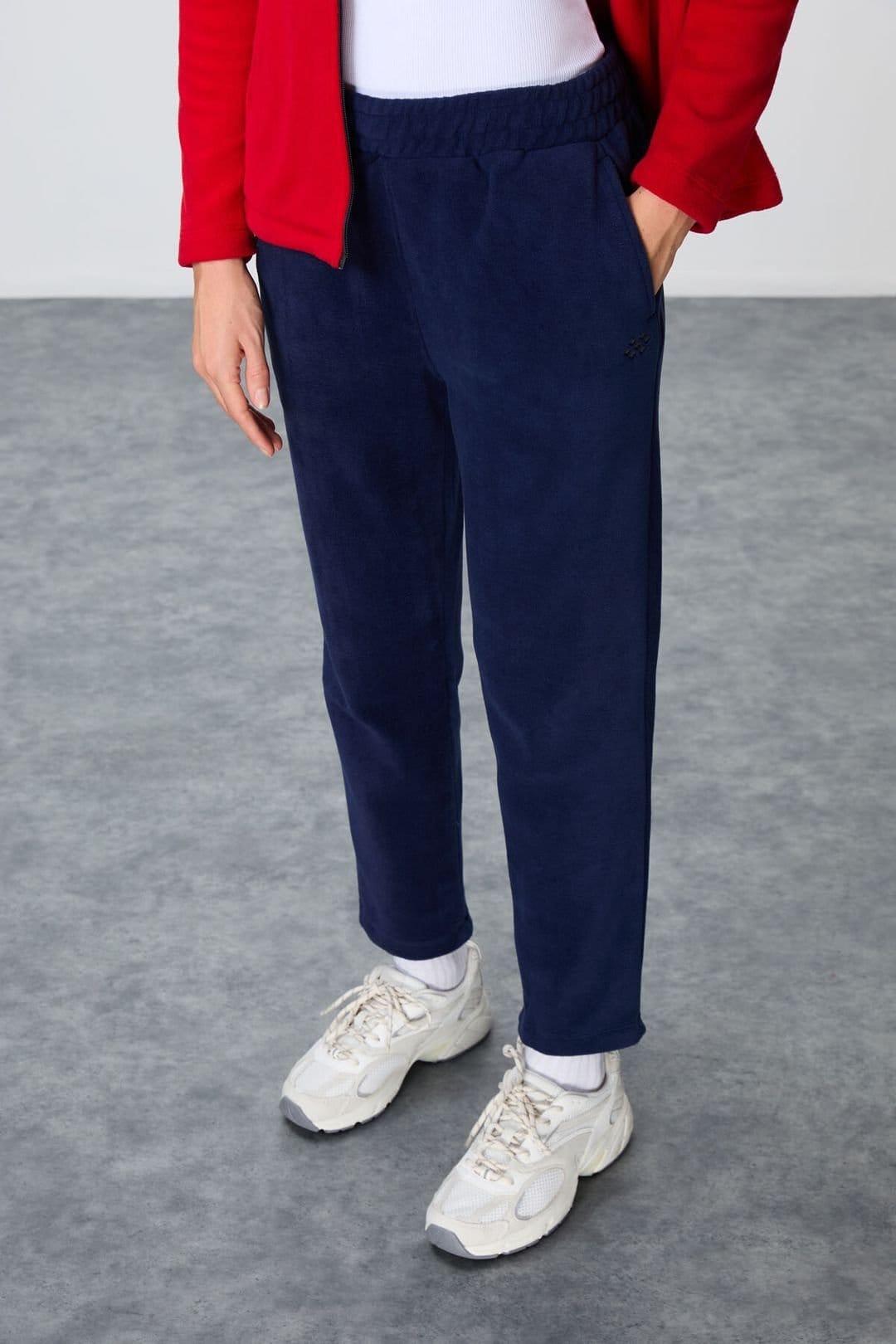 Tommy Life Tommy Life Women's Long-Sleeve Zipper Tracksuit Set in Red - 4