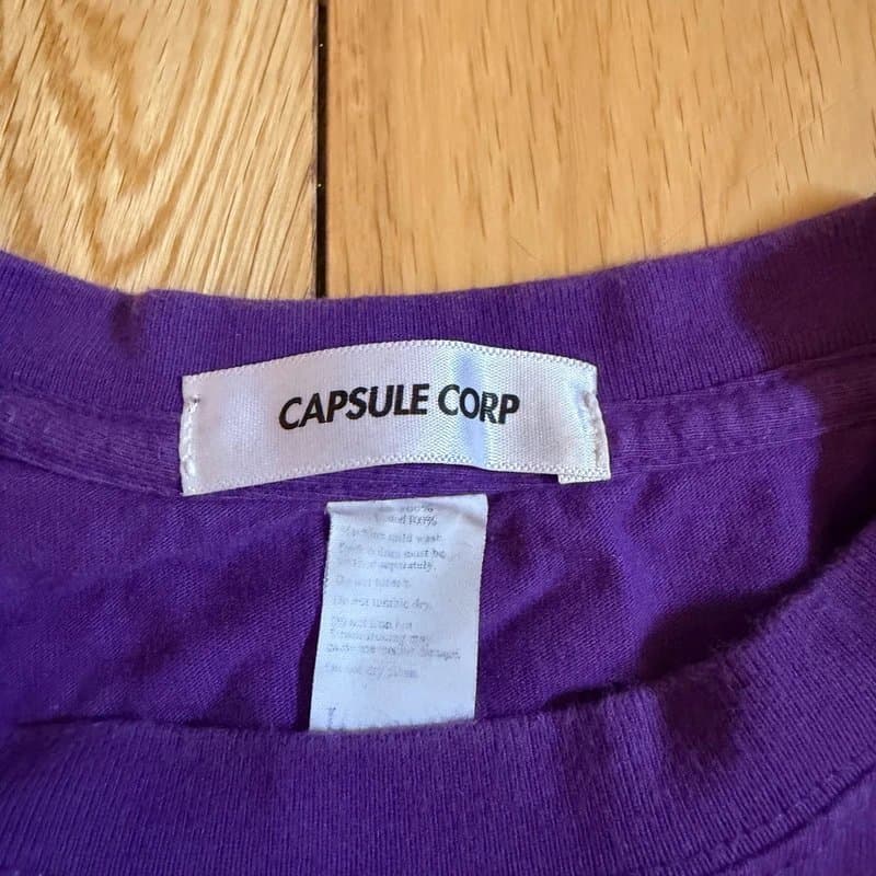 Capsule corp. Dragon Ball Z Capsule Corp T-Shirt Men’s Large Purple