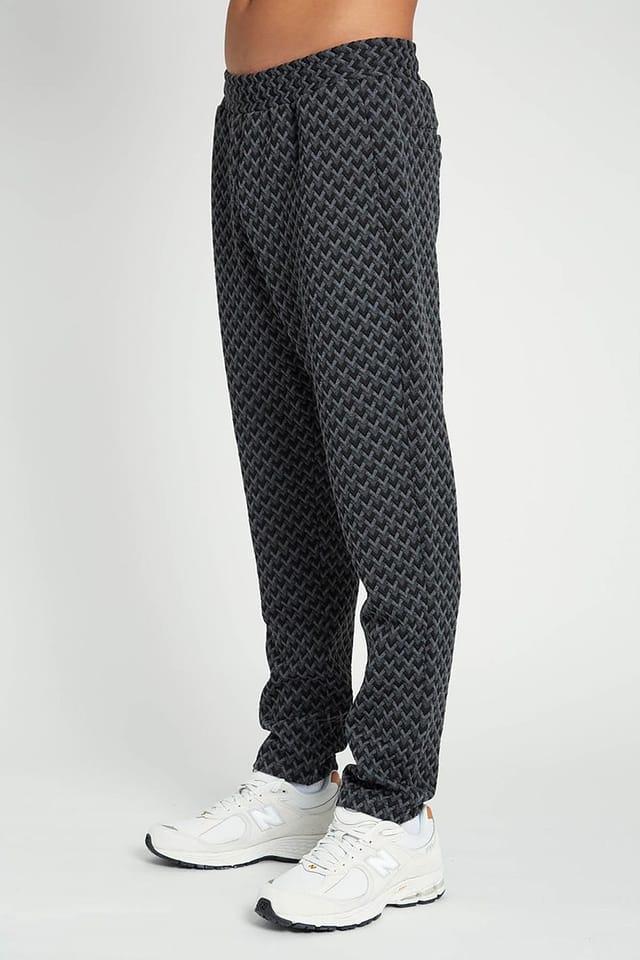 Native Youth Native Youth Men's Jacquard Open Hem Elasticated Joggers in Black - 3