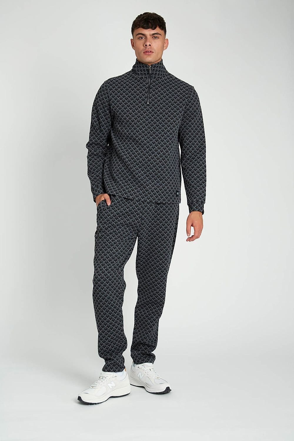 Native Youth Native Youth Men's Jacquard Open Hem Elasticated Joggers in Black - 4