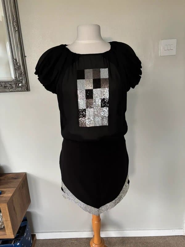 Ted Baker Ted Baker black geometric sequin panel puff sleeve top - size 2 10