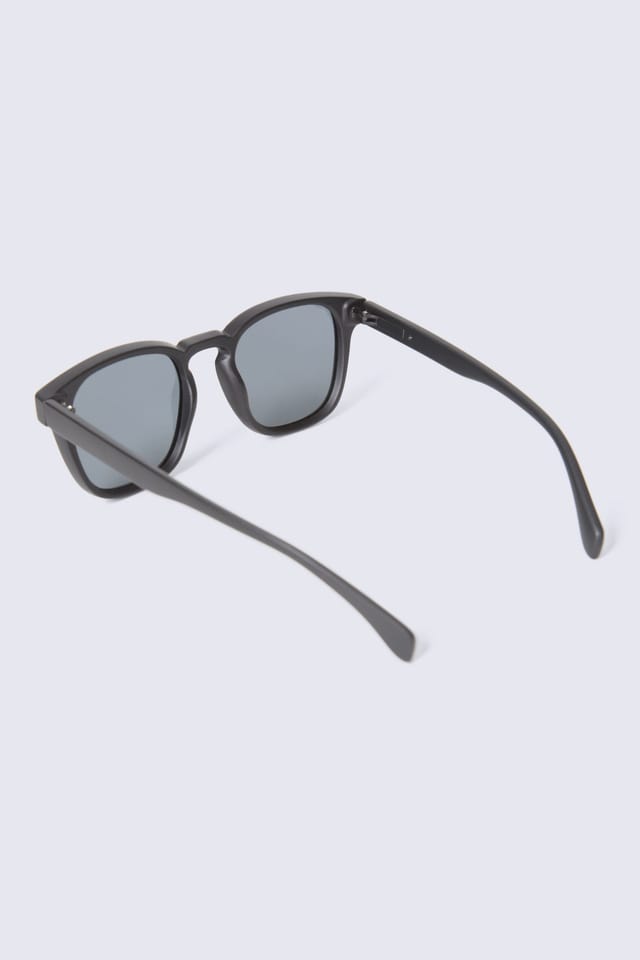 Animal Animal Men's 'Bobbie' Stylish Matte Frame UV400 Lens Eyewear Polarized Sunglasses in Black - 3
