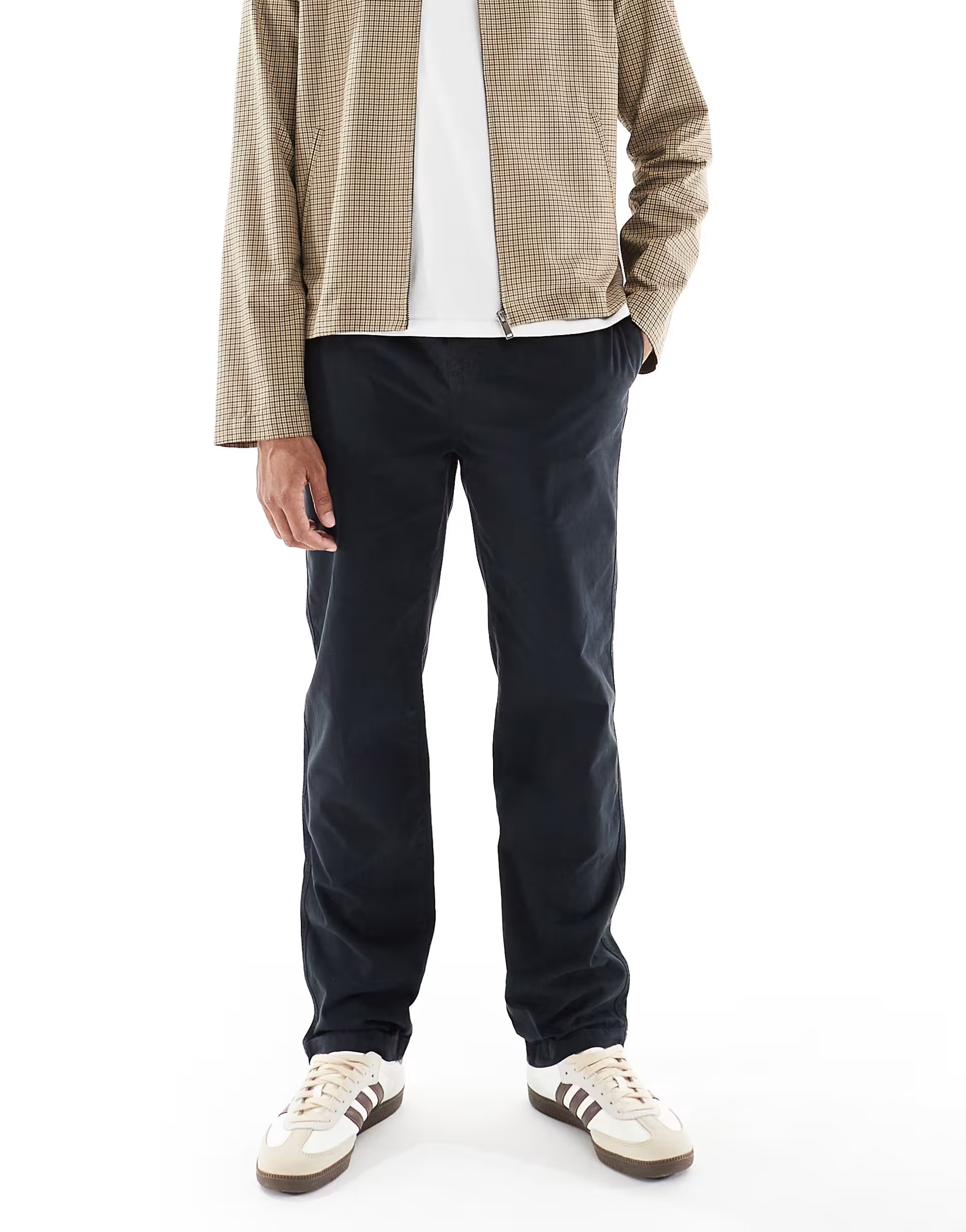 ASOS Lyle & Scott straight leg chino in jet black - 1