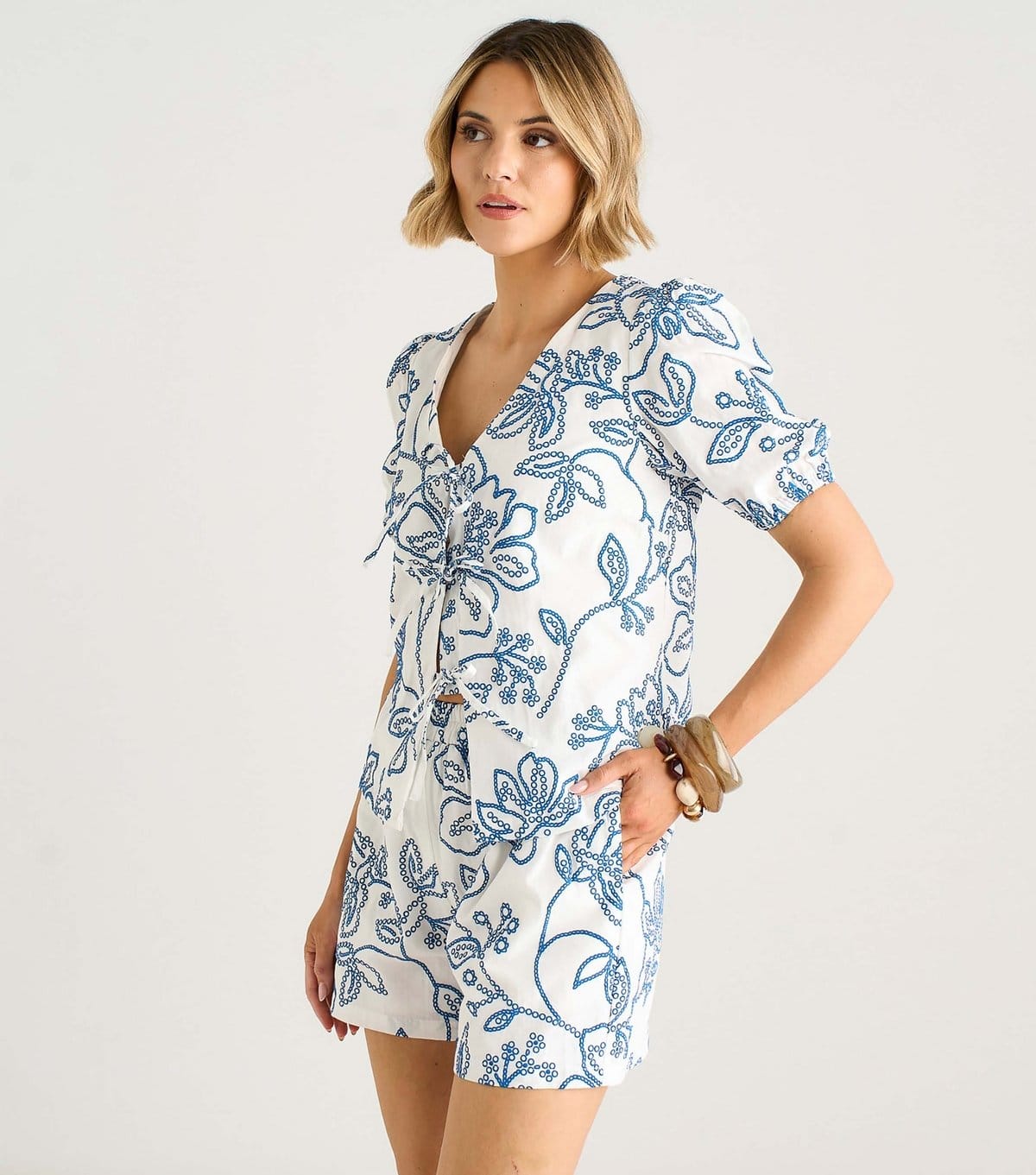 Gini London Women's Blue Floral Print Shorts Gini London New Look - 4