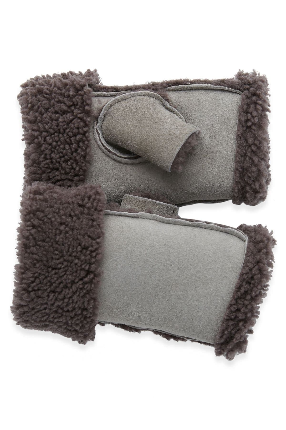 Celtic & Co Celtic & Co Women's Sheepskin Wristwarmers in Grey