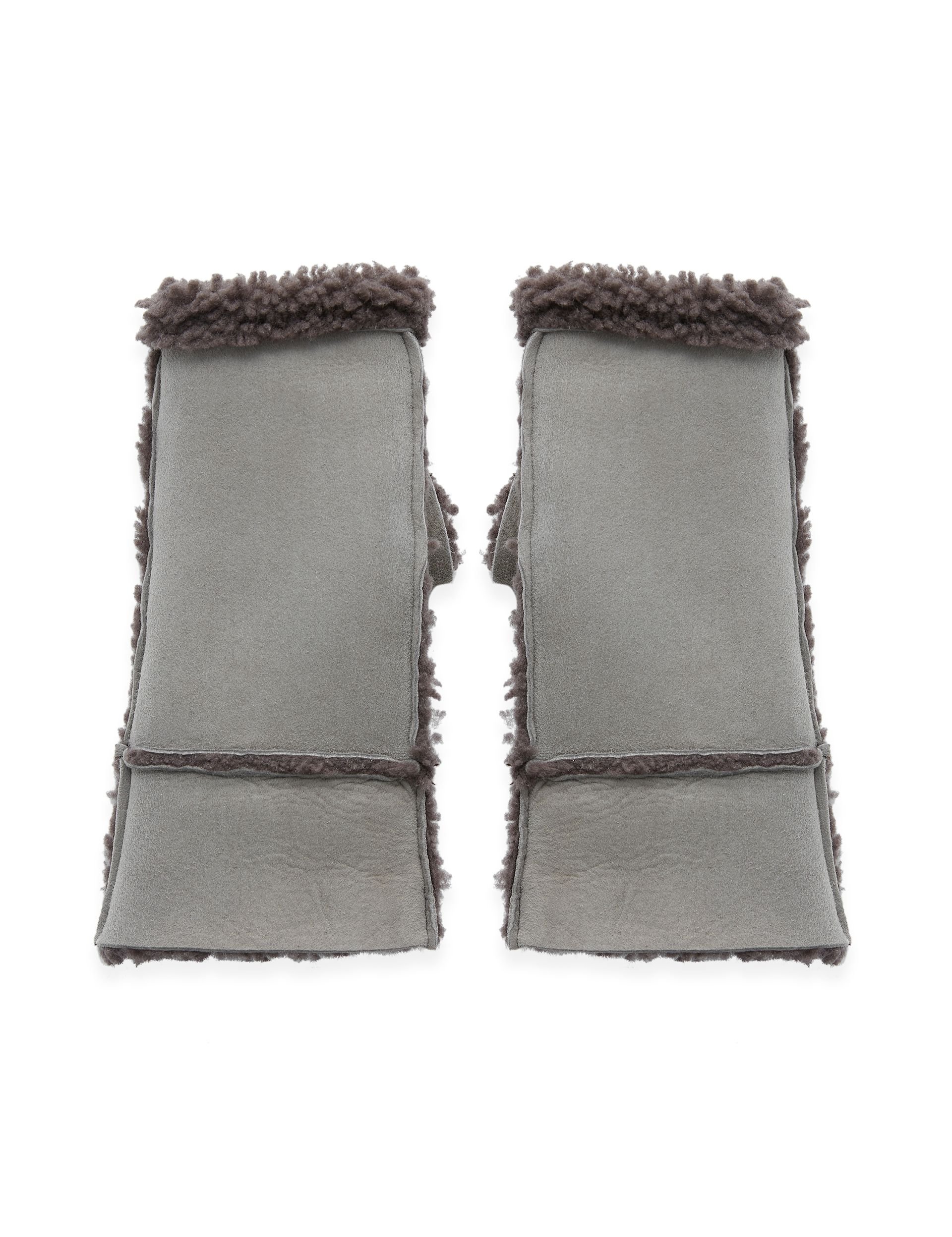 Celtic & Co Celtic & Co Women's Sheepskin Wristwarmers in Grey - 2