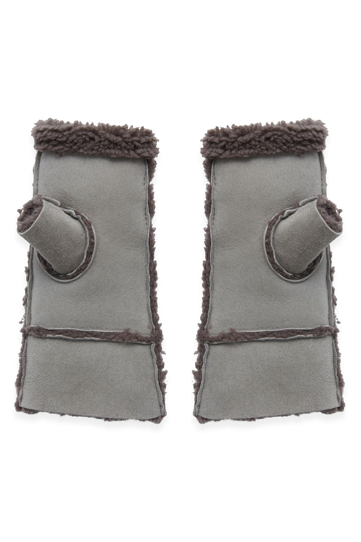 Celtic & Co Celtic & Co Women's Sheepskin Wristwarmers in Grey - 3