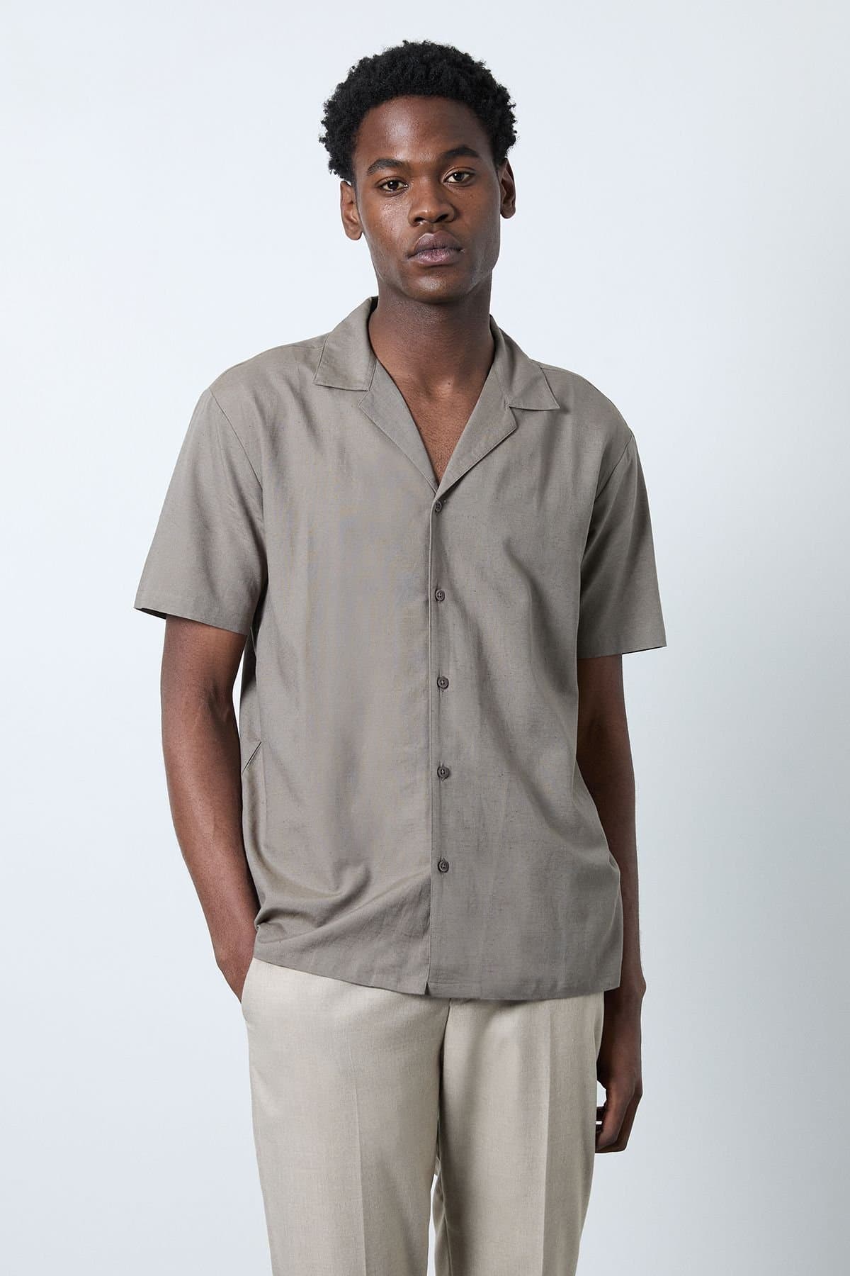 Burton Burton Men's Khaki Linen Blend Short Sleeve Resort Shirt