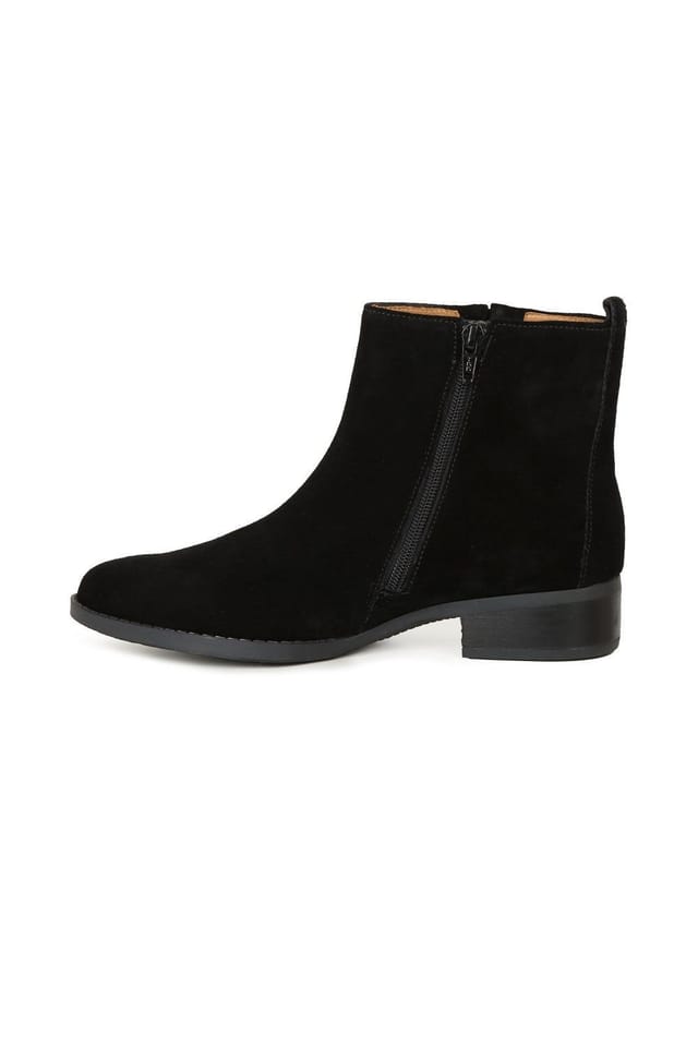 Gabor Gabor Women's 'Gibside' Low Heeled Ankle Boots in Black - 2